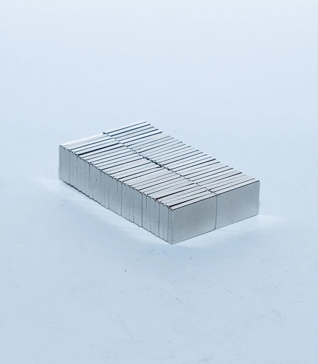 10mm x 10mm x 1,8mm Dikdörtgen N35 Neodyum Mıknatıs