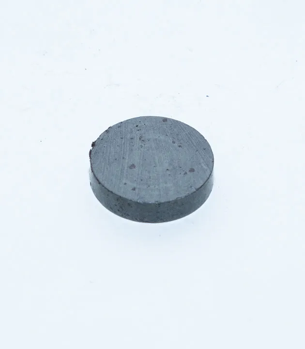18mm x 4mm Ferrit Kömür Mıknatıs